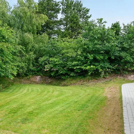 Hébergement de vacances Gwen - 2-7km From The Sea By Interhome *
