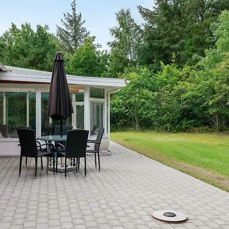 Hébergement de vacances Gwen - 2-7km From The Sea By Interhome *
