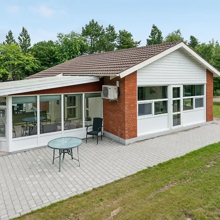 Gwen - 2-7km From The Sea By Interhome